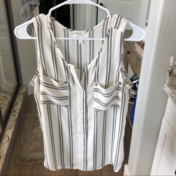 Maurices Medium Blouse - Picture 2 of 6